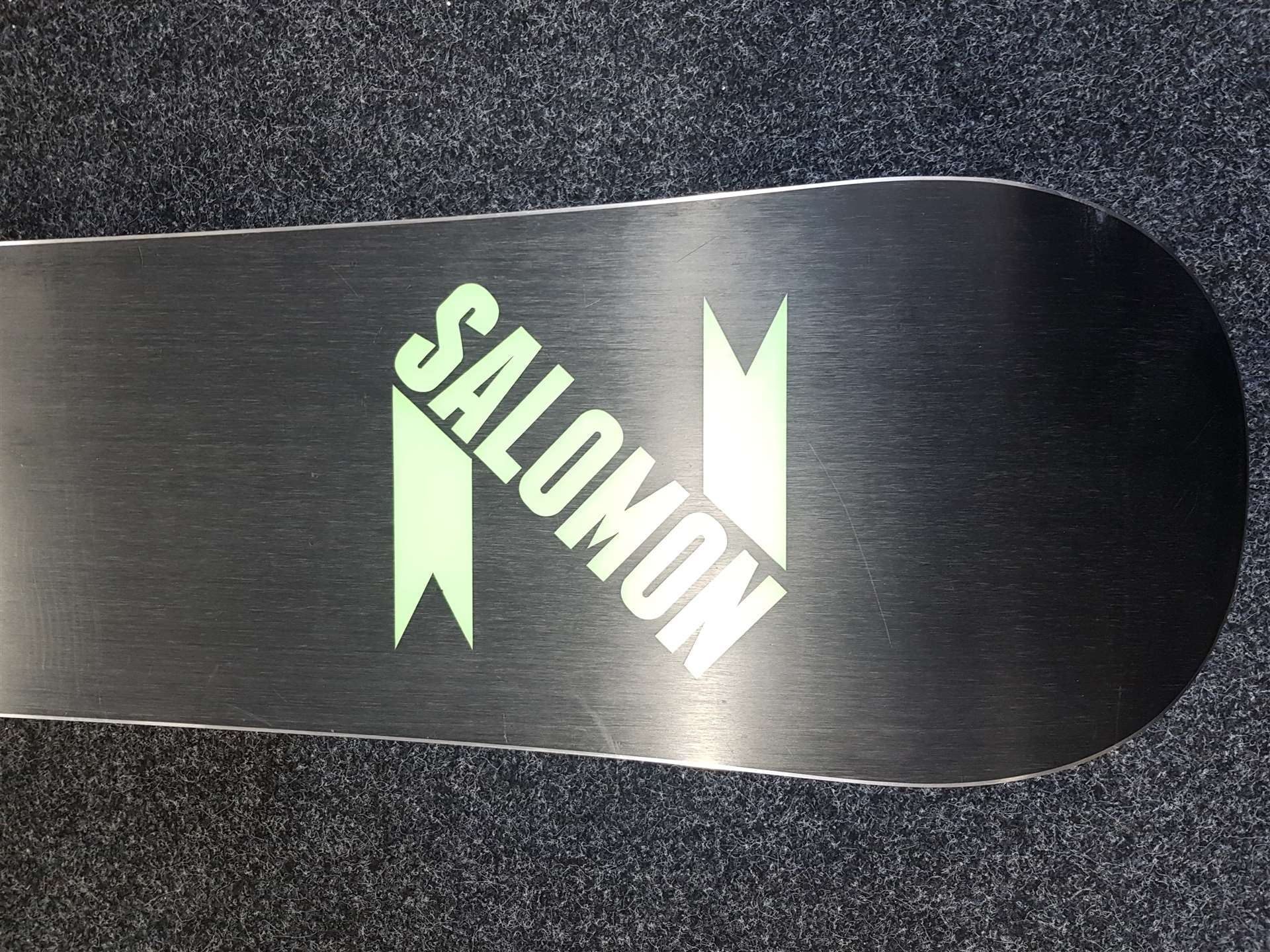 Gebrauchtes Salomon Junior Snowboard + Atomic Bindungen Größe S