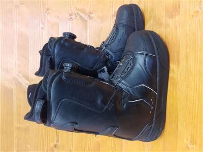 Použité snowboardové topánky HEAD