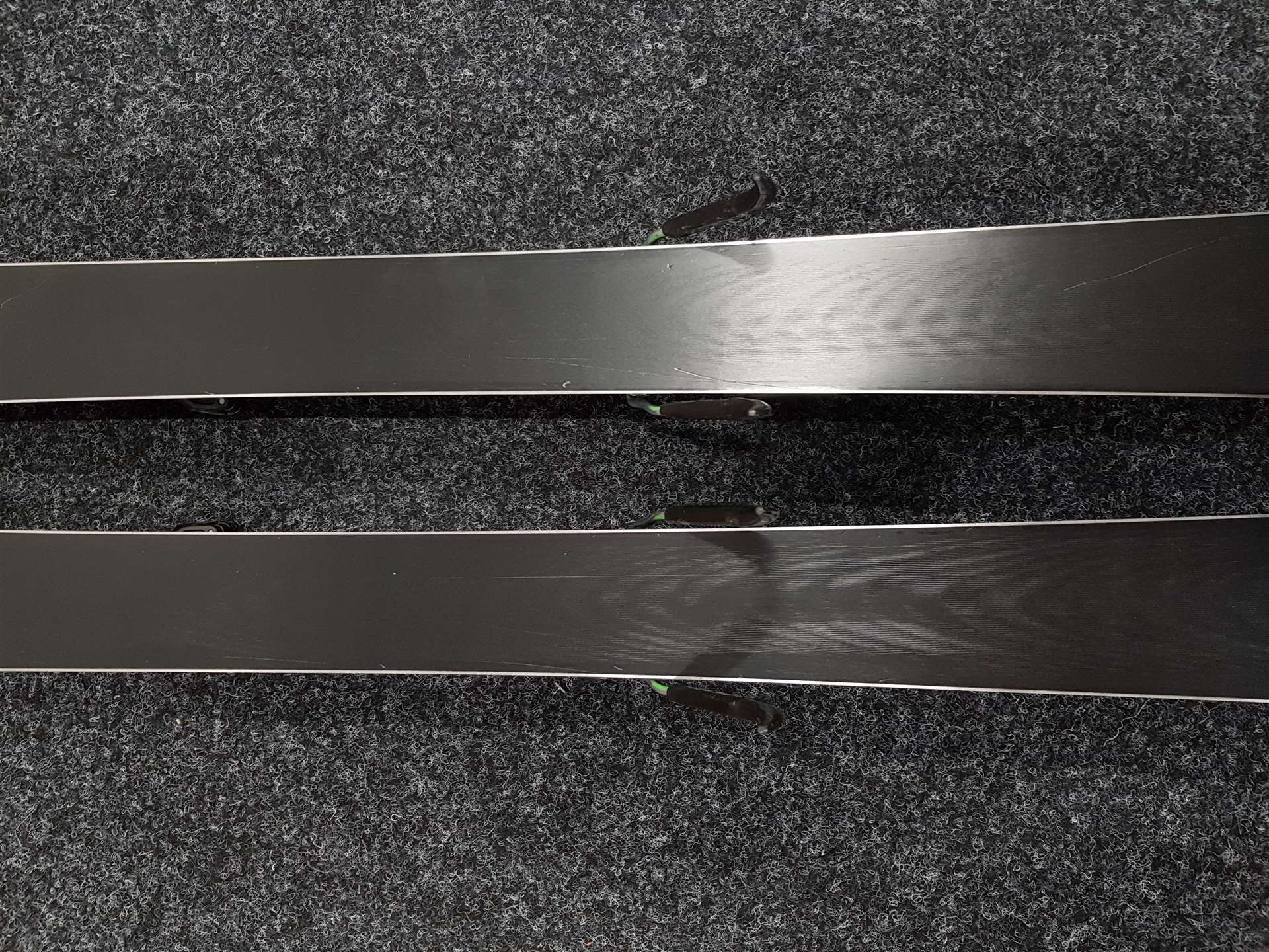 Použité lyže ATOMIC Redster X9 WB Ti + viazanie Atomic X 12 GW