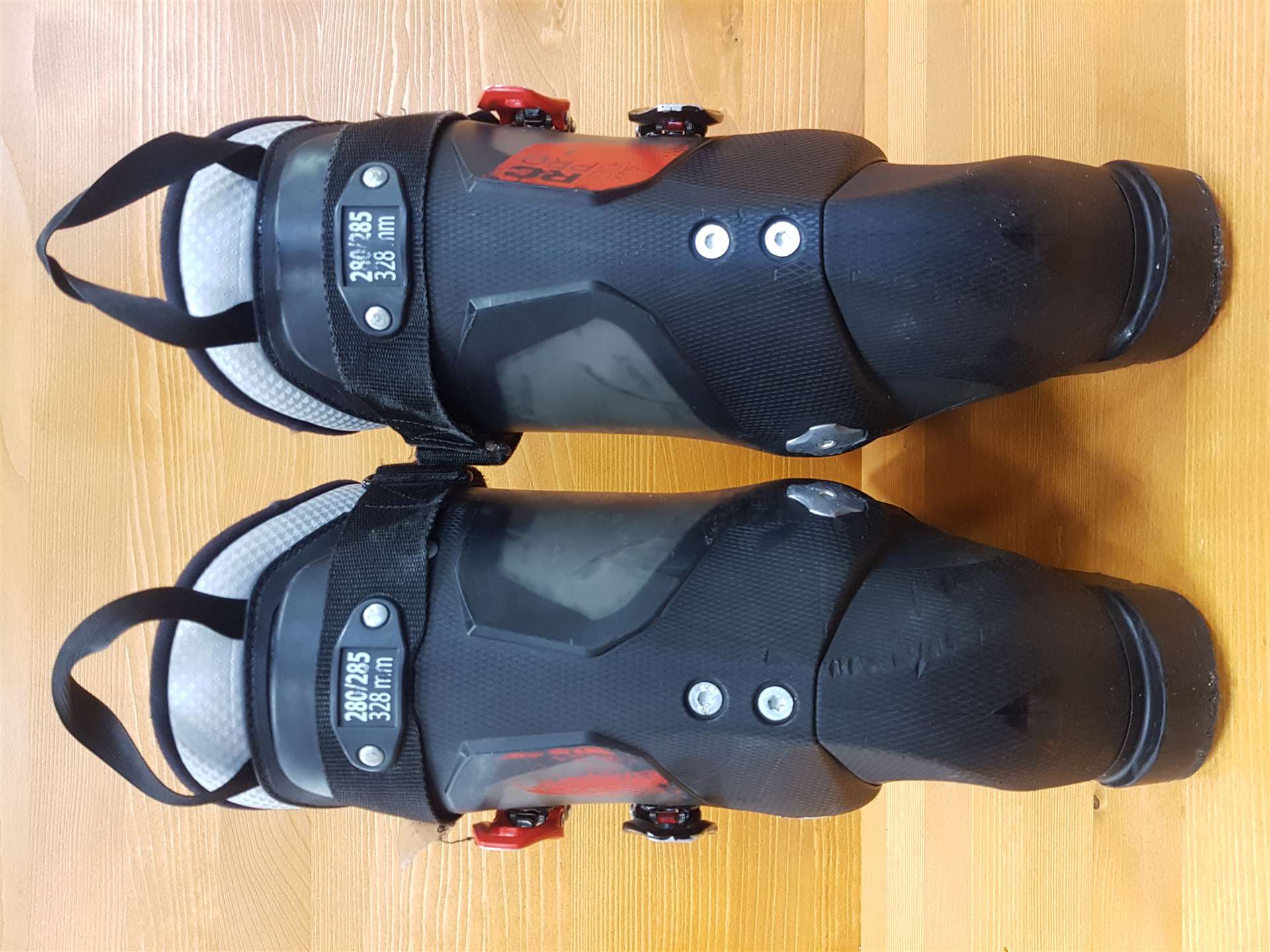 Použité lyžiarky FISCHER RC PRO XTR 90