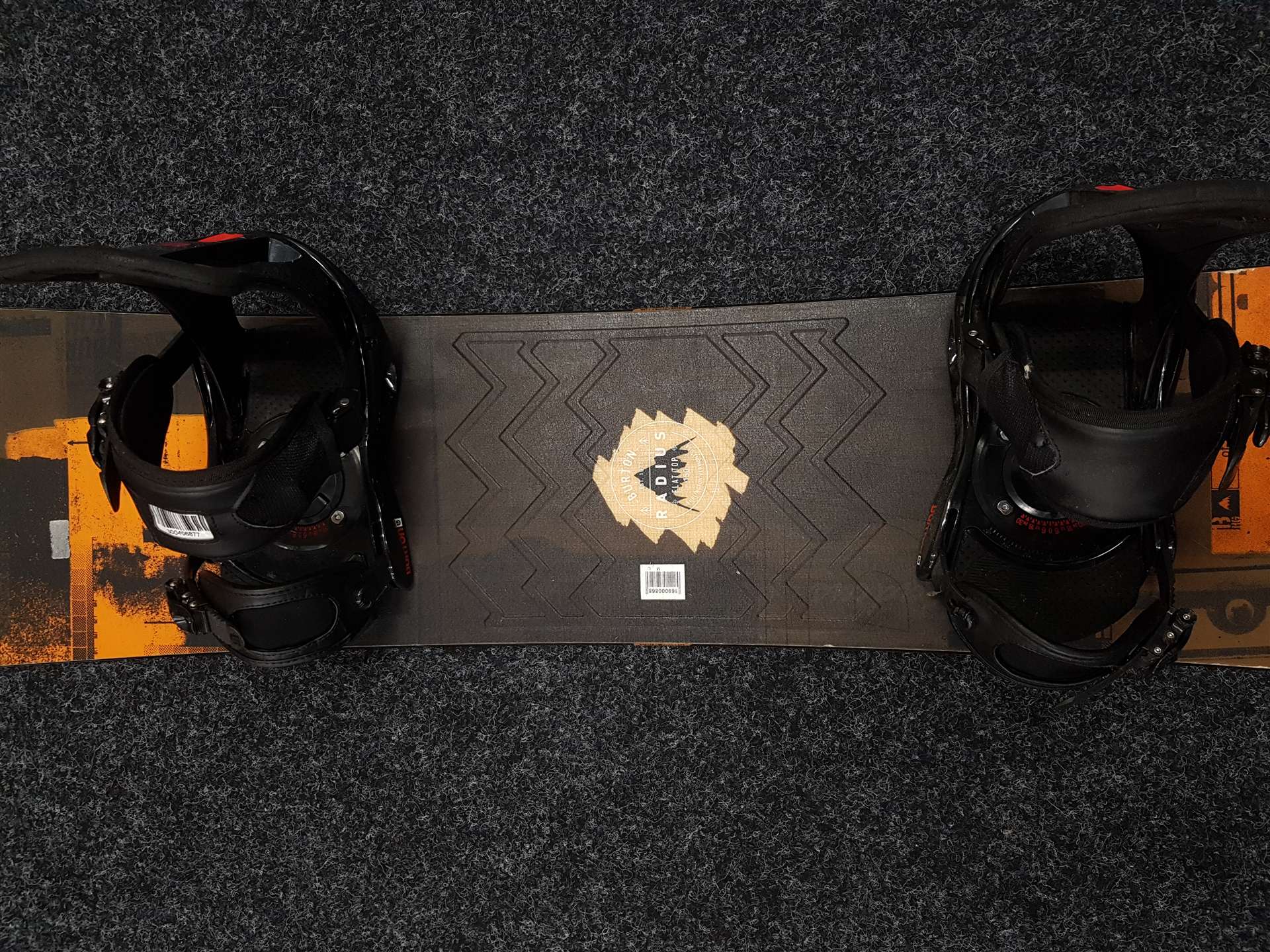 Použitý snowboard BURTON Radius + viazanie Burton veľkosť M/L