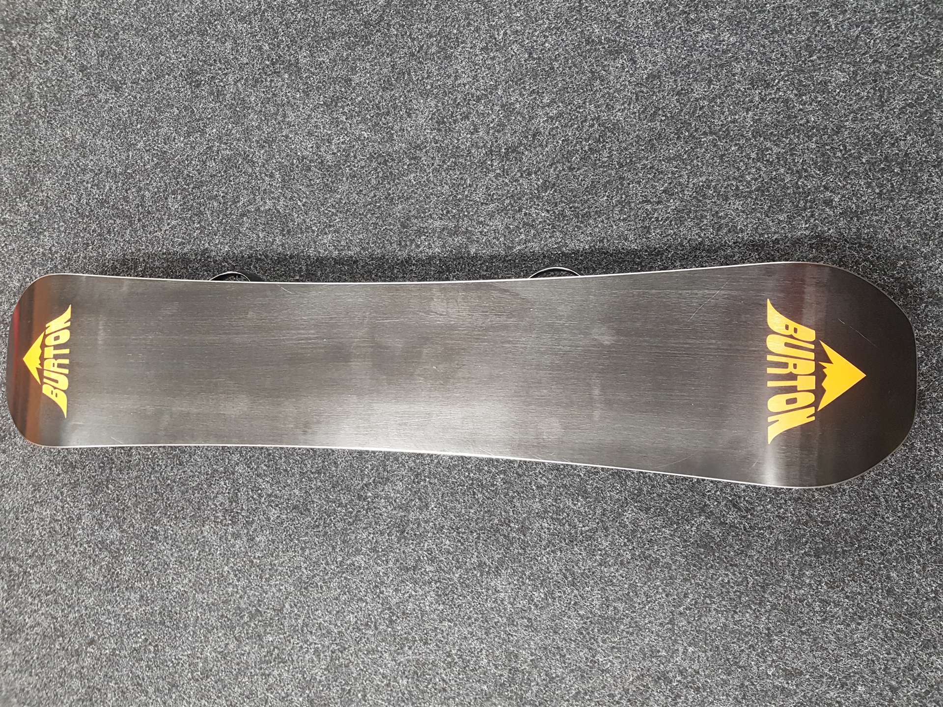 Použitý snowboard BURTON Radius + viazanie Burton veľkosť M