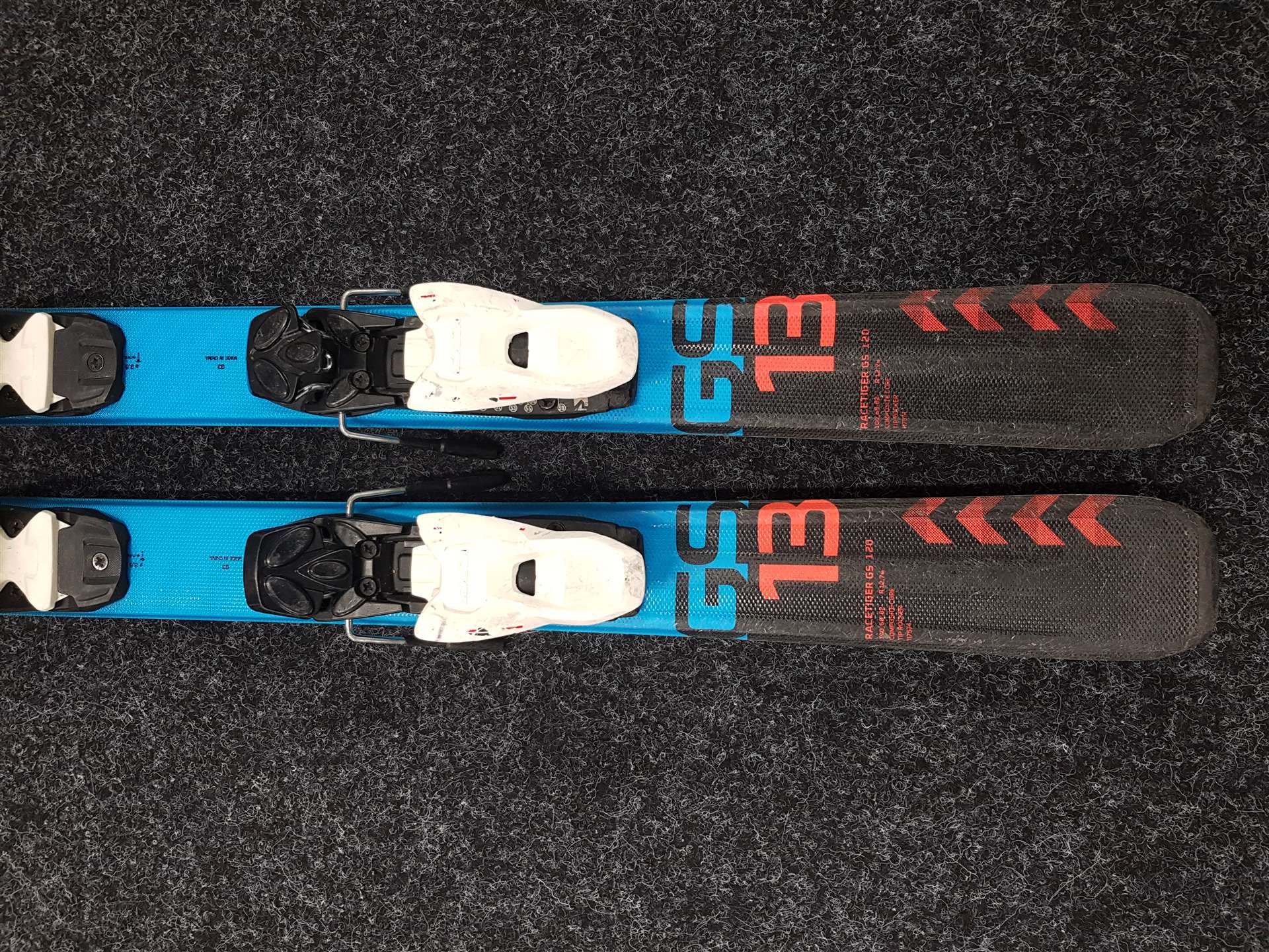 Použité detské lyže VOLKL Racetiger  + viazanie Marker 4.5