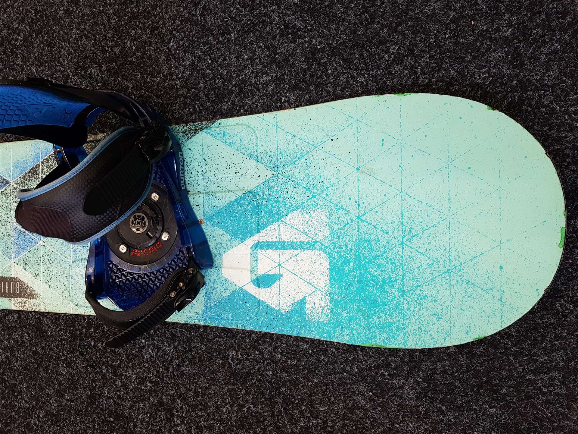 Použitý snowboard BURTON LTR 144 L + viazanie Burton veľkosť S/M