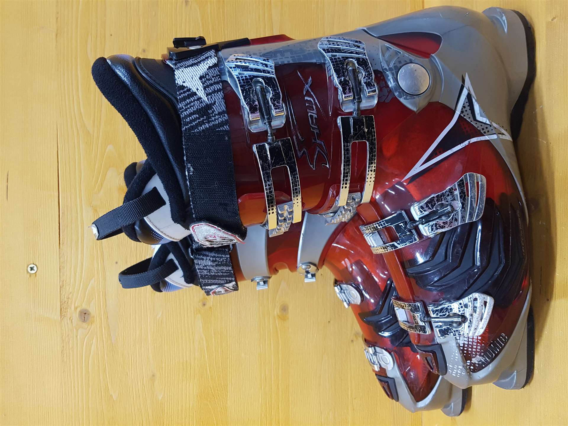 Použité lyžiarky Atomic Hawx PLUS