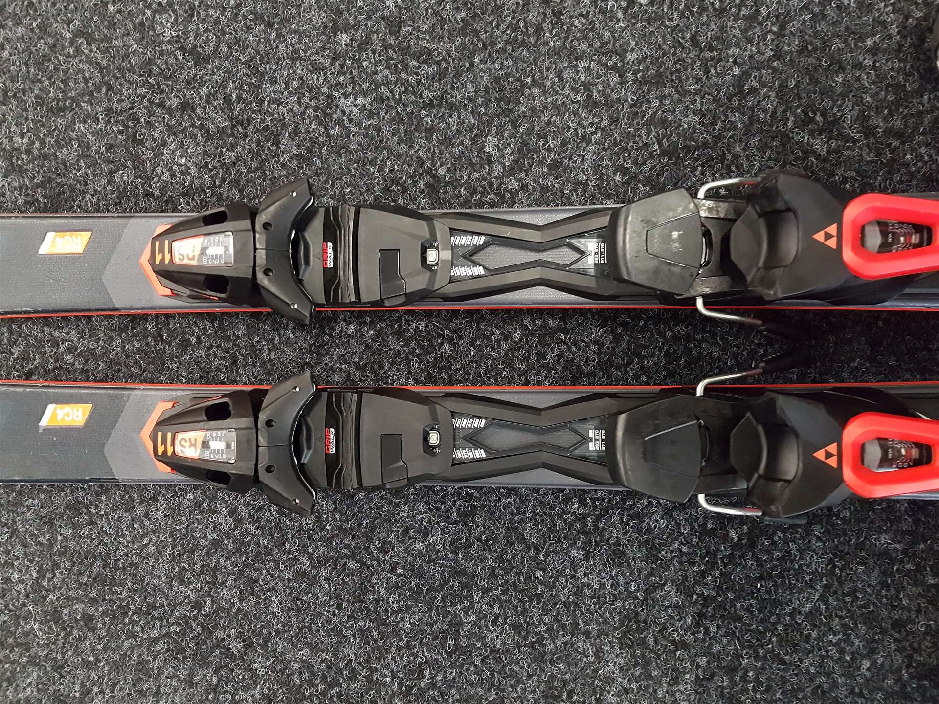 Použité lyže FISCHER The Curv DTI + viazanie Fischer RS 11