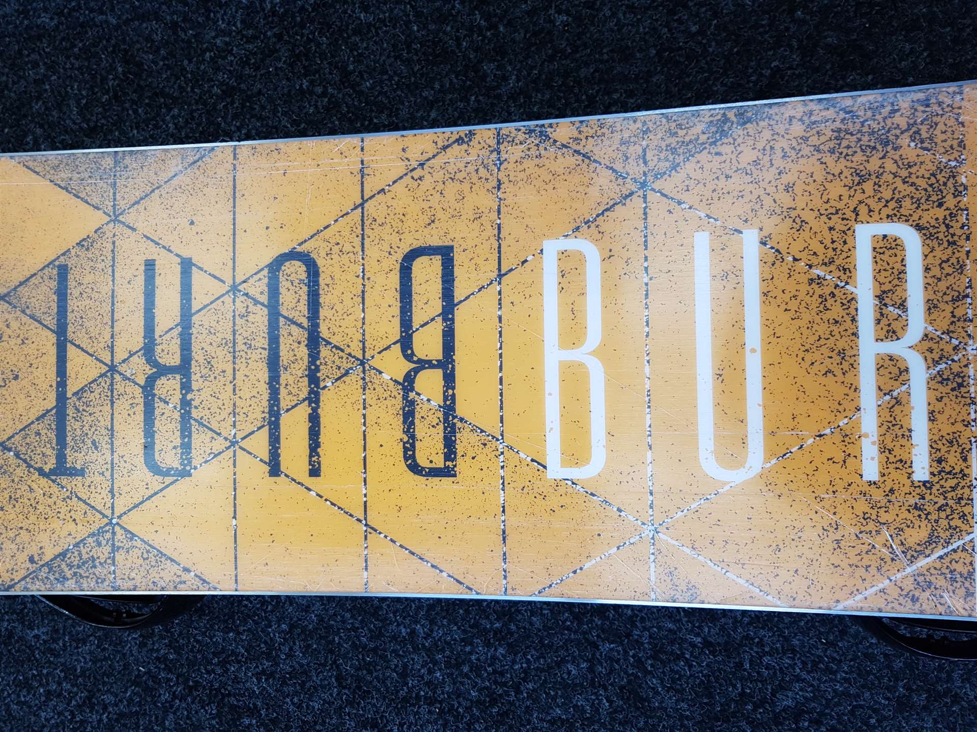 Použitý snowboard BURTON LTR 140 + viazanie Burton veľkosť M