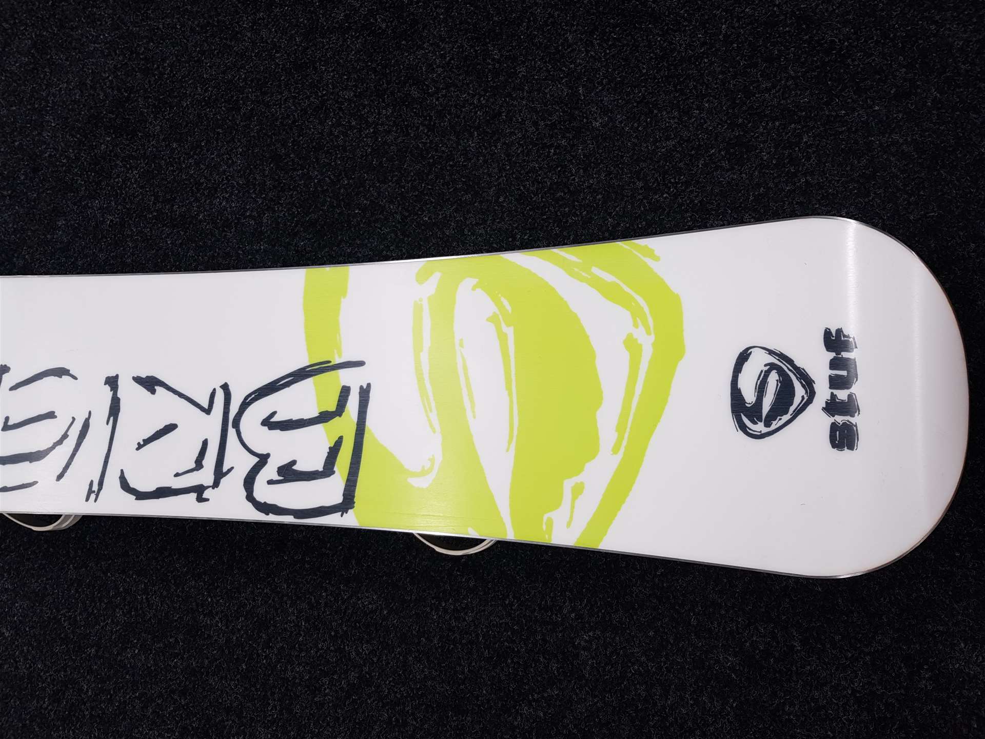 Použitý snowboard STUF Bright + viazanie Stuf veľkosť M/L