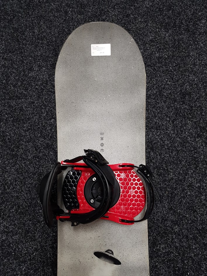 Použitý snowboard Burton Process + viazanie Burton veľkosť M