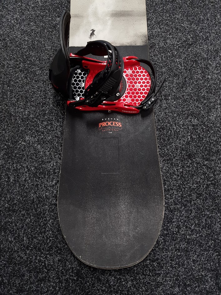 Použitý snowboard Burton Process + viazanie Burton veľkosť M