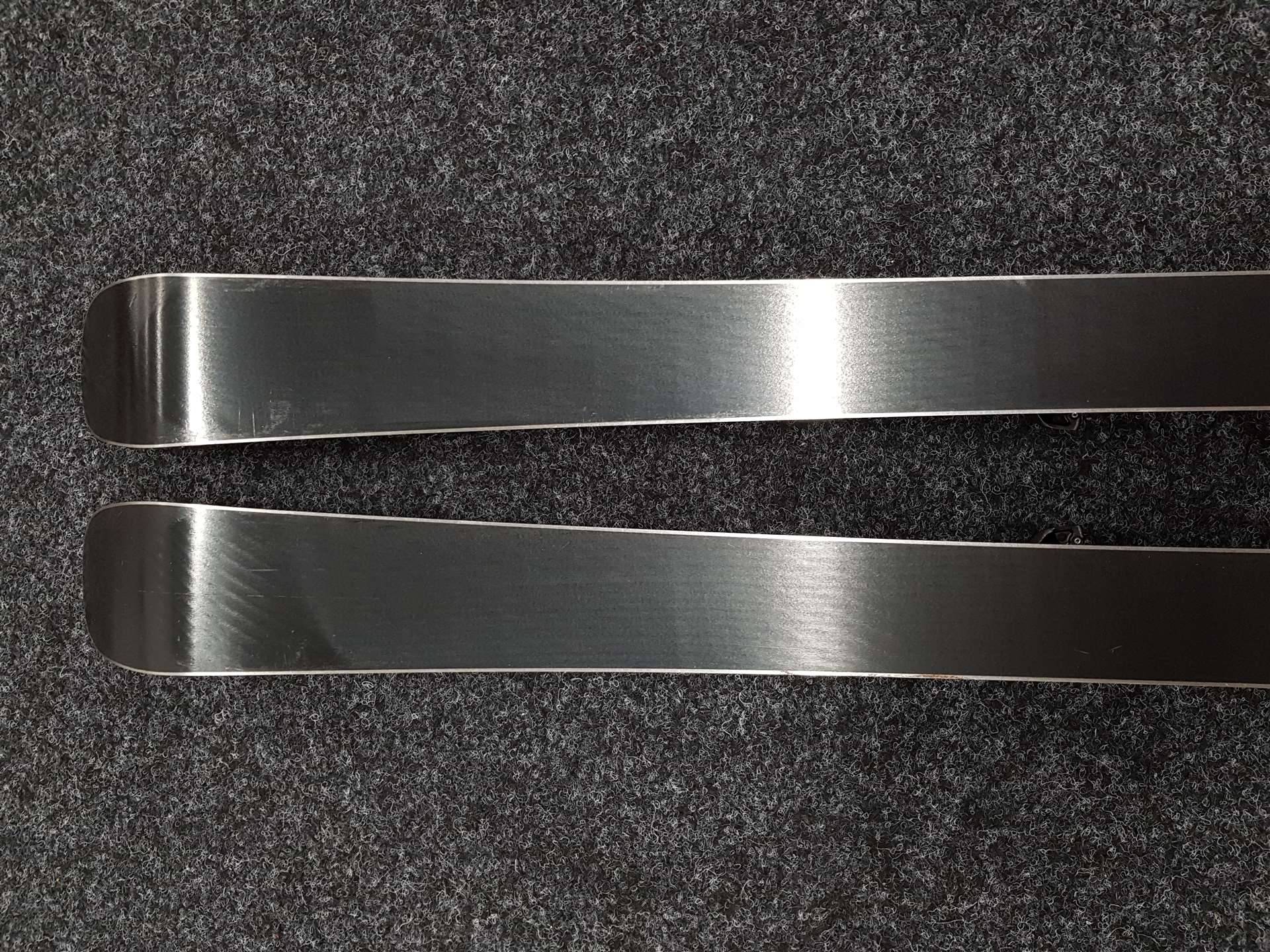 Použité lyže ELAN Maxx + viazanie Marker 7