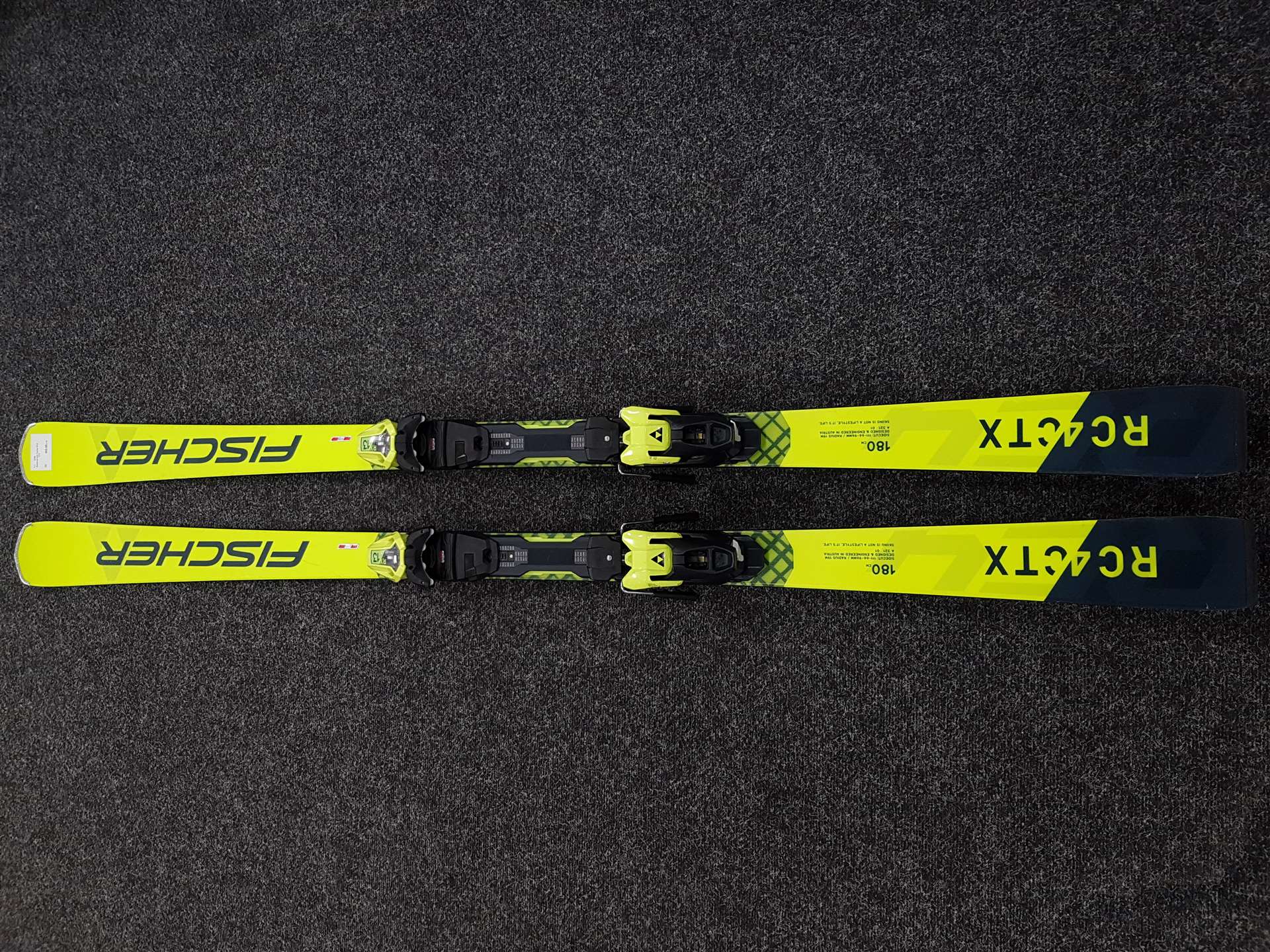 Bazárové lyže Fischer RC4 CTX