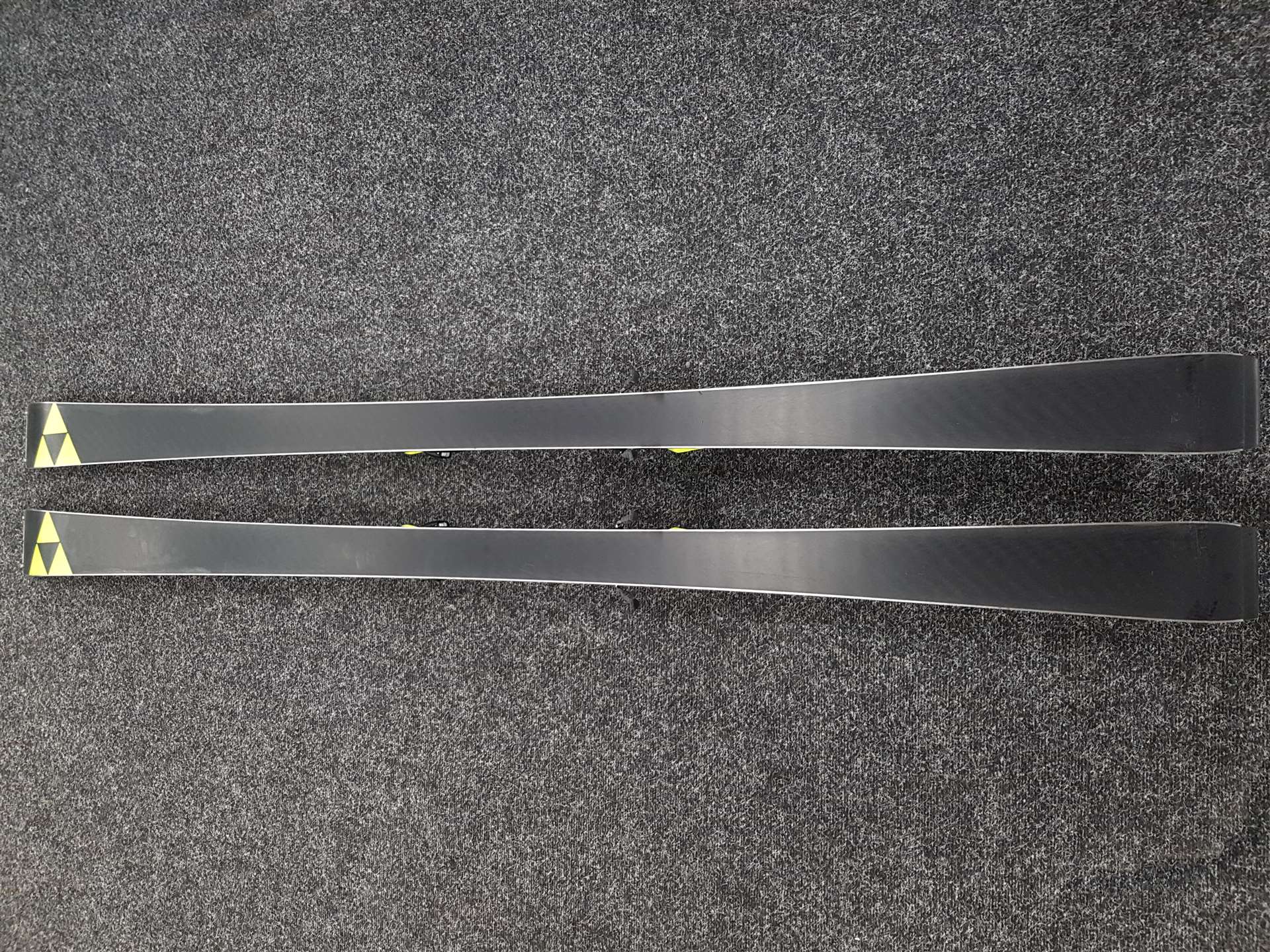 Bazárové lyže Fischer RC4 CTX