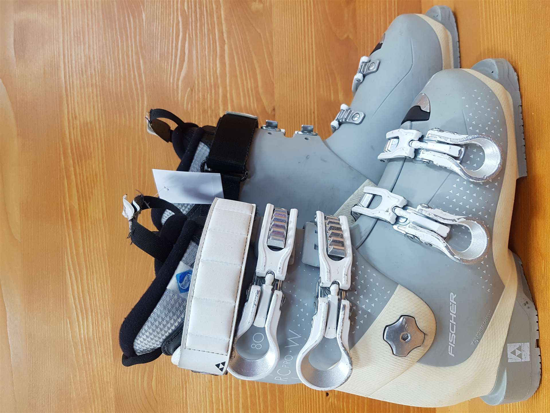 Použité lyžiarky FISCHER RC PRO W 80