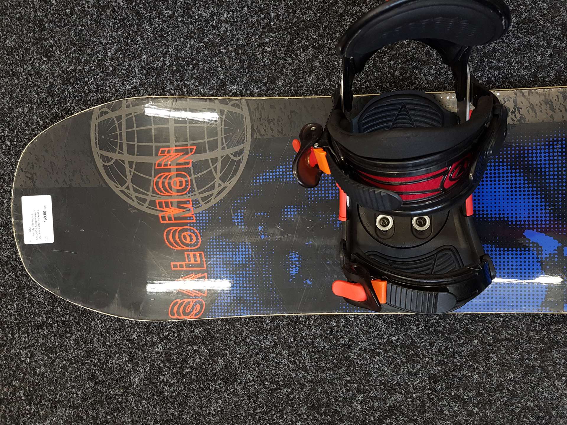 Použitý snowboard SALOMON Sleep Walker + viazanie Lamar veľkosť L