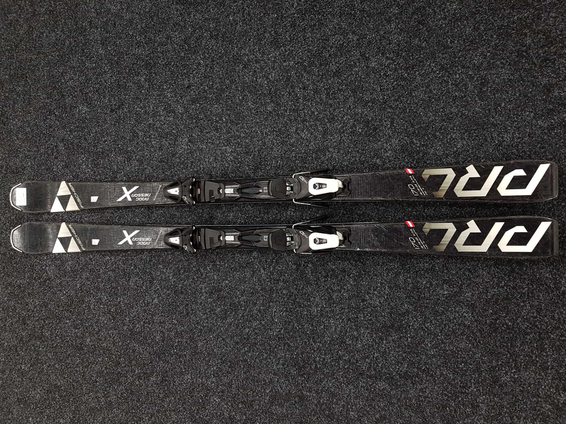 Použité lyže FISCHER Progressor X + viazanie Fischer RS 10