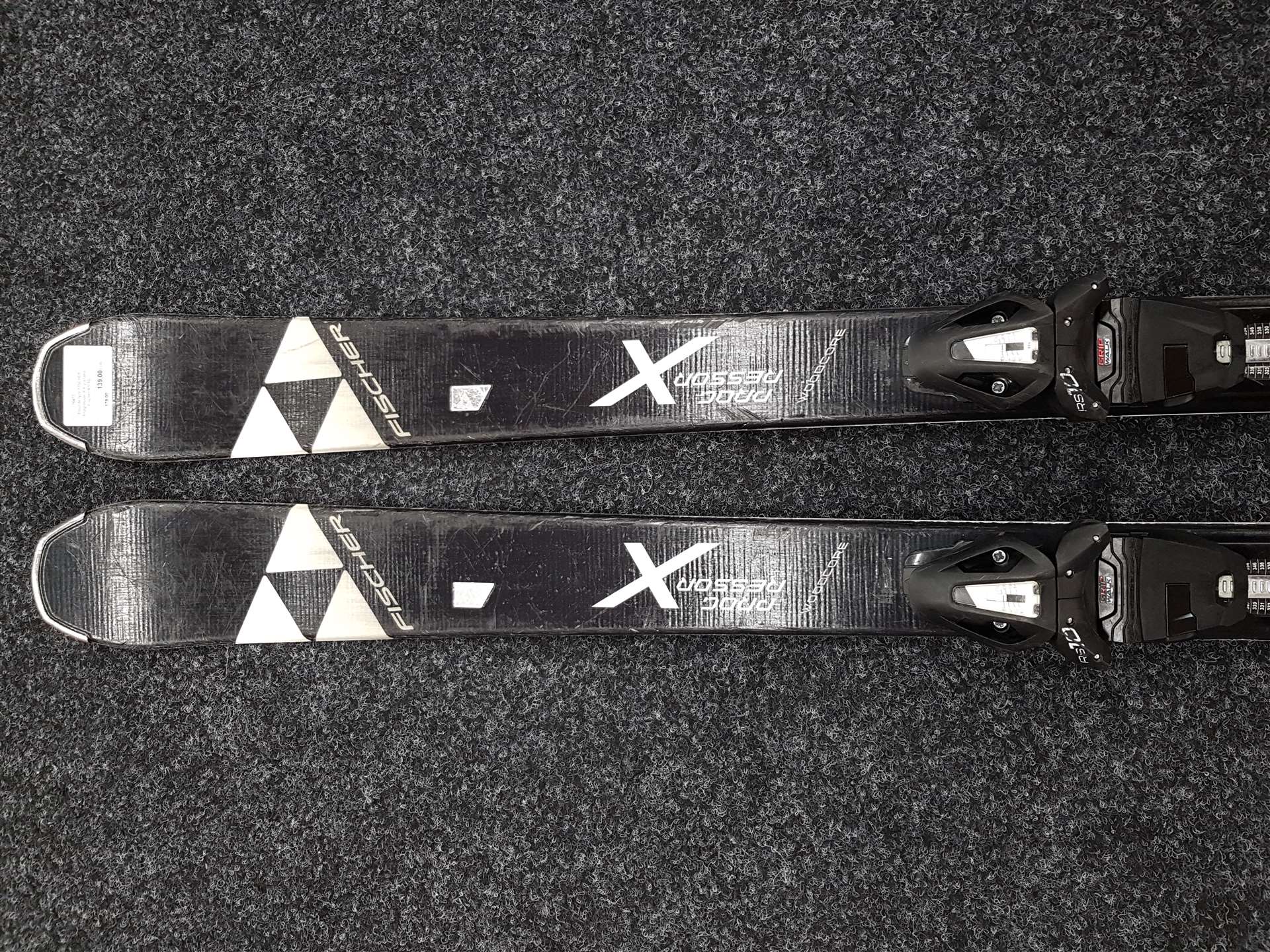 Použité lyže FISCHER Progressor X + viazanie Fischer RS 10