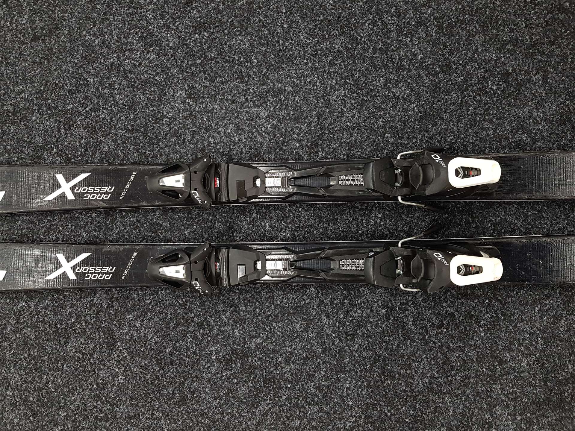 Použité lyže FISCHER Progressor X + viazanie Fischer RS 10
