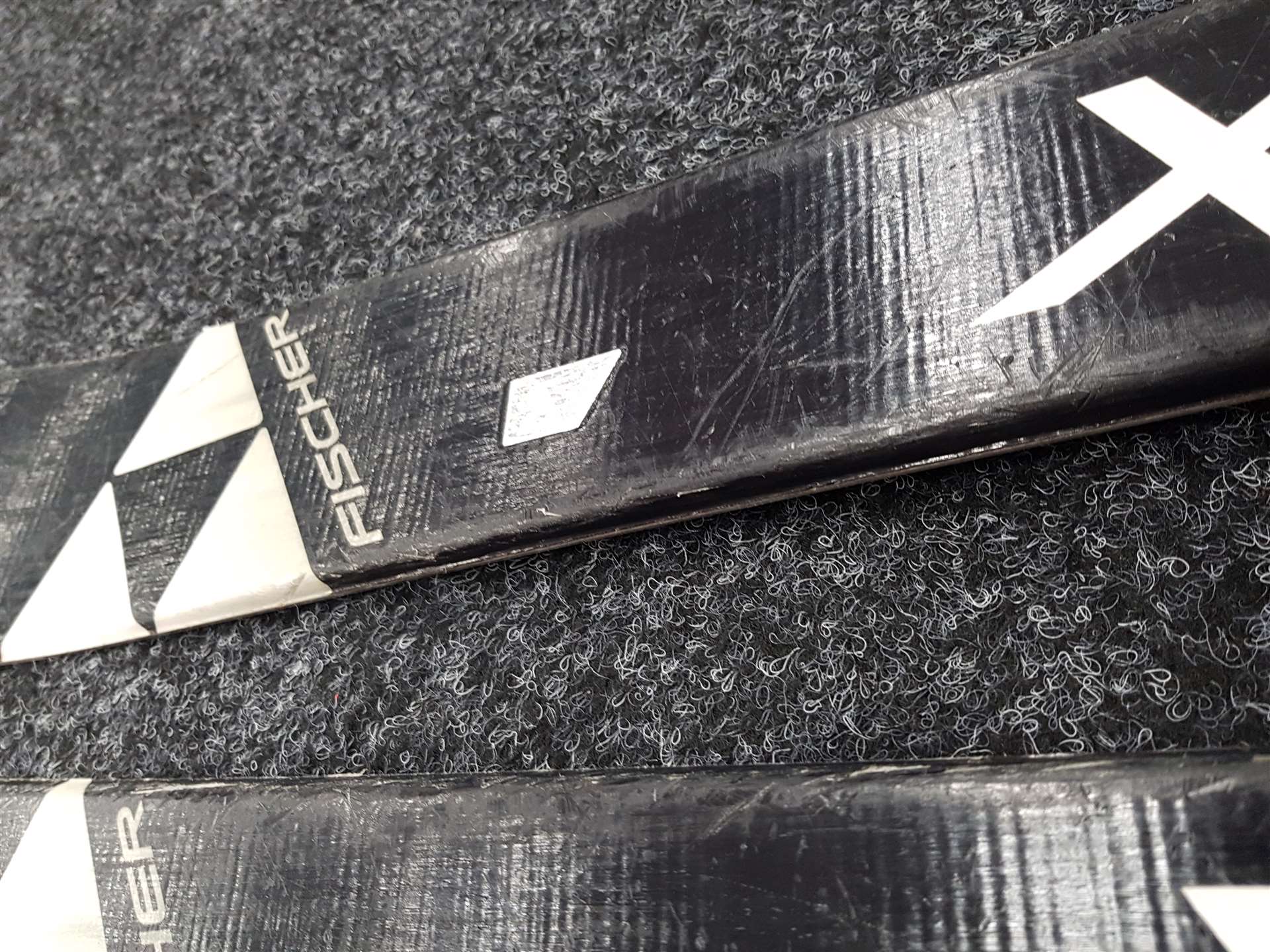 Použité lyže FISCHER Progressor X + viazanie Fischer RS 10