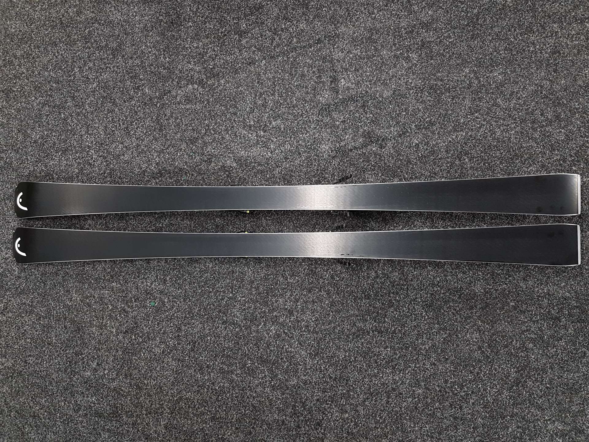 Použité lyže HEAD Supershape e-SPEED