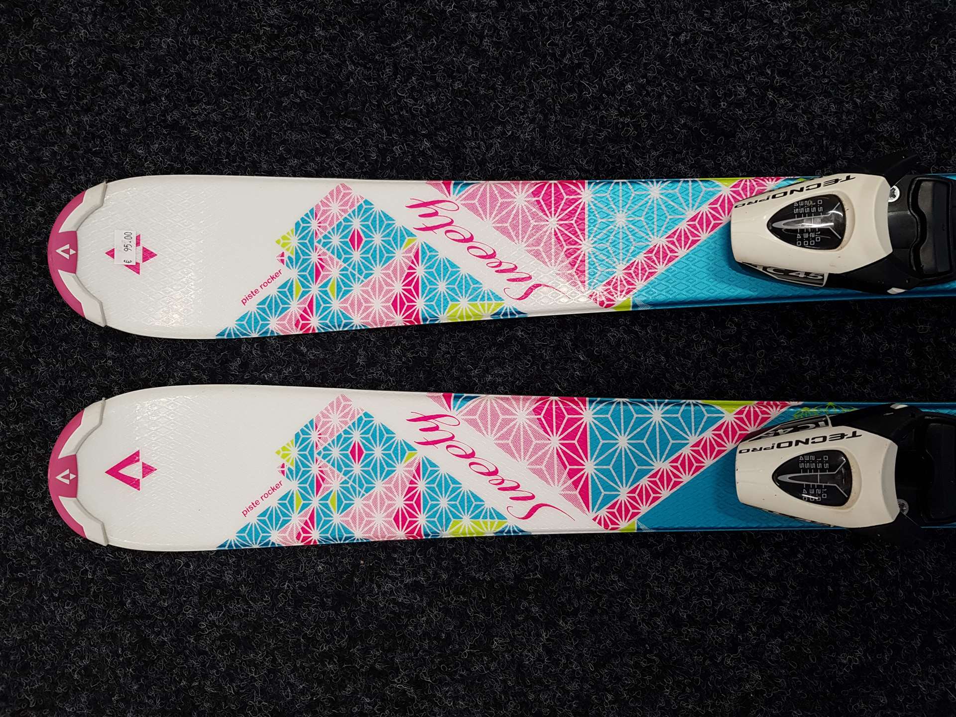 Použité lyže TECNOPRO Sweety  + viazanie Tecnopro TC 4.5
