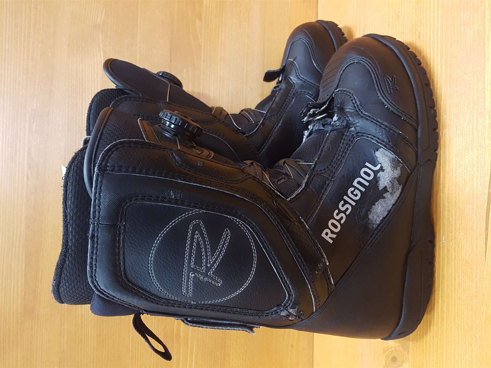 Použité snowboardové topánky ROSSIGNOL