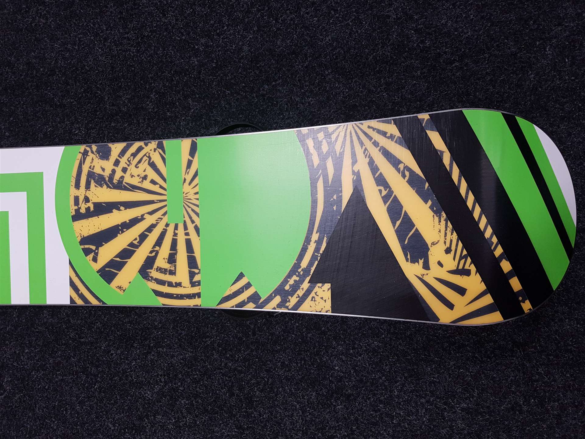 Použitý snowboard VOLKL Dish + viazanie Volkl veľkosť M