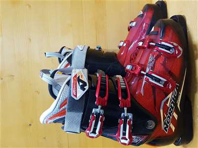 Použité lyžiarky Nordica Sport Machine 100