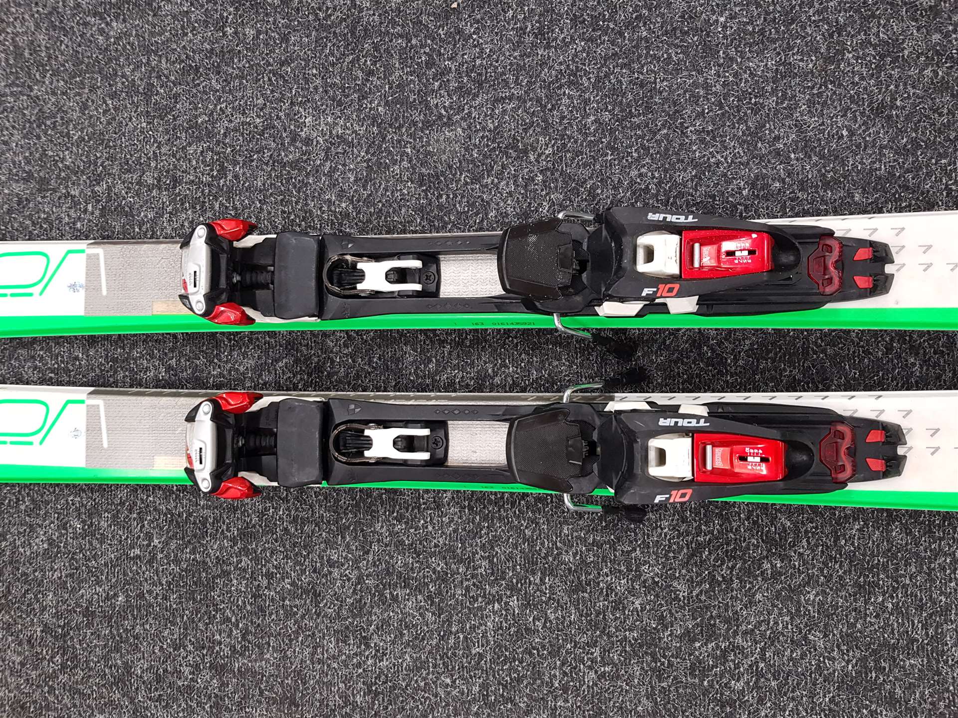 Použité skialpové lyže VOLKL VTA 80 + MARKER F10 TOUR + Použité pásy
