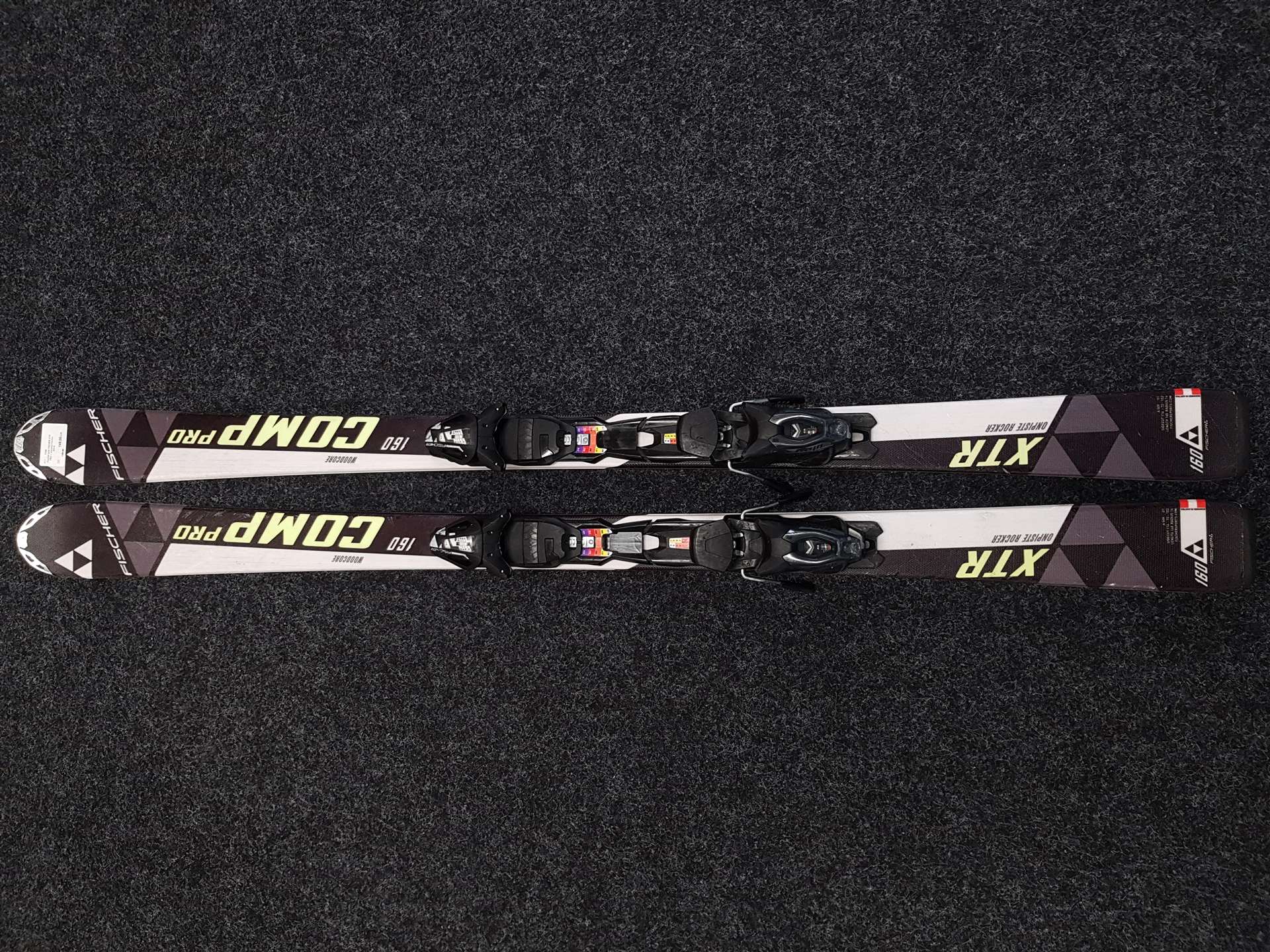 Použité lyže FISCHER XTR PRO + viazanie Fischer RS10