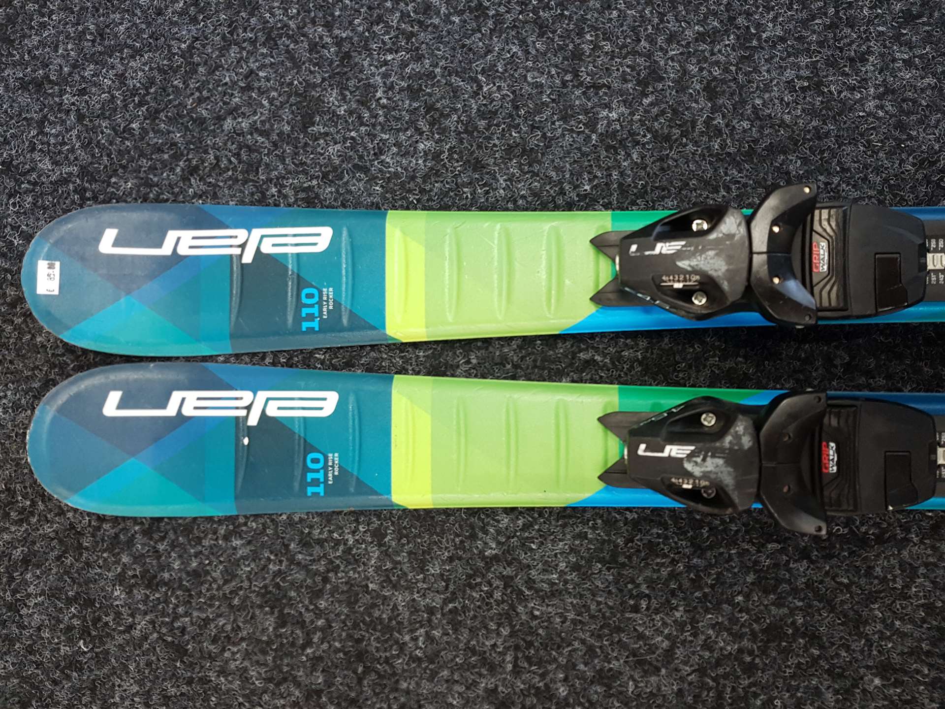 Použité lyže ELAN Maxx + viazanie Elan 4.5 AC