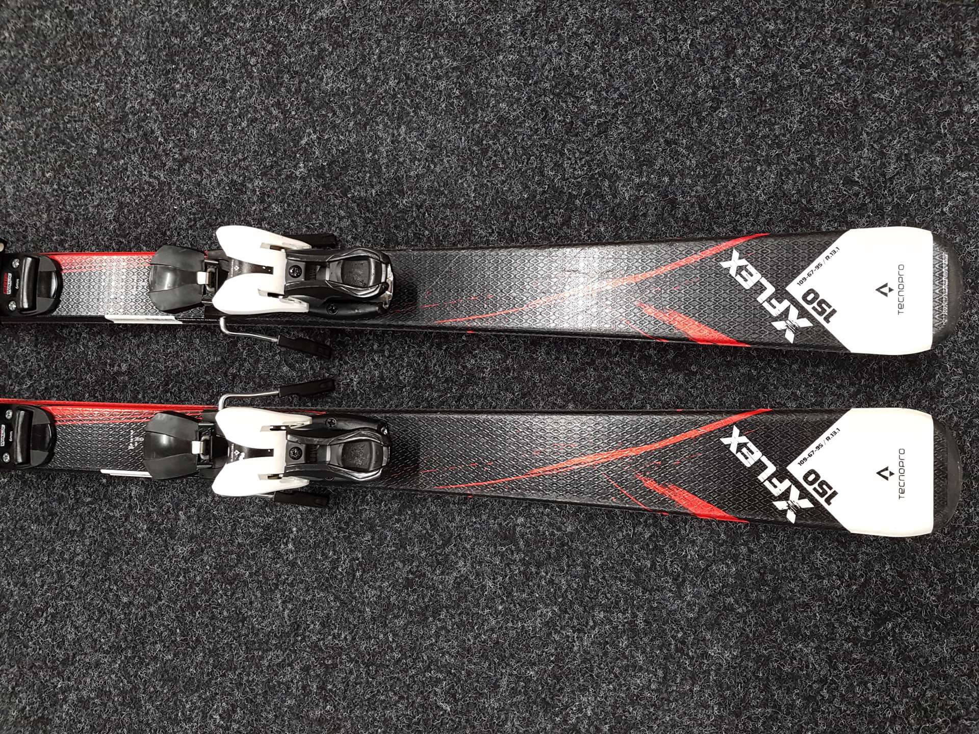 Použité lyže TECNOPRO Xt Team + viazanie Tecnopro LW 7.5