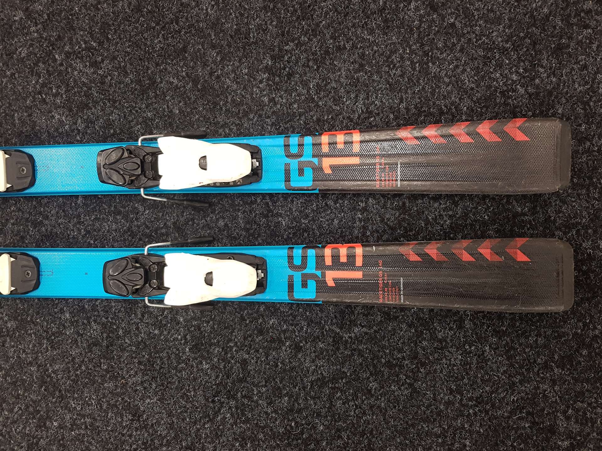 Použité lyže VOLKL Racetiger + viazanie Marker4,5