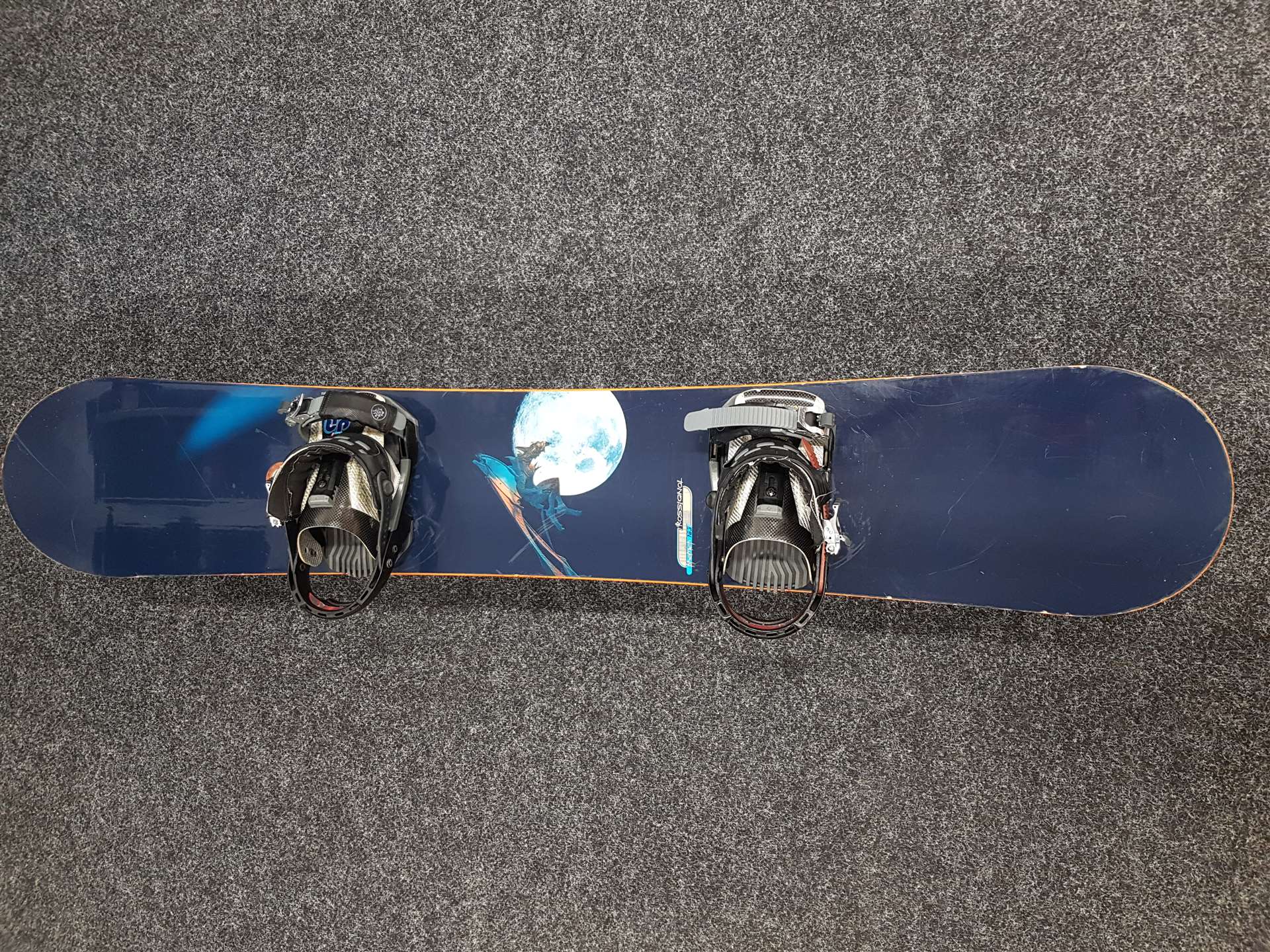 Použitý snowboard Rossignol s viazaním Salomon L