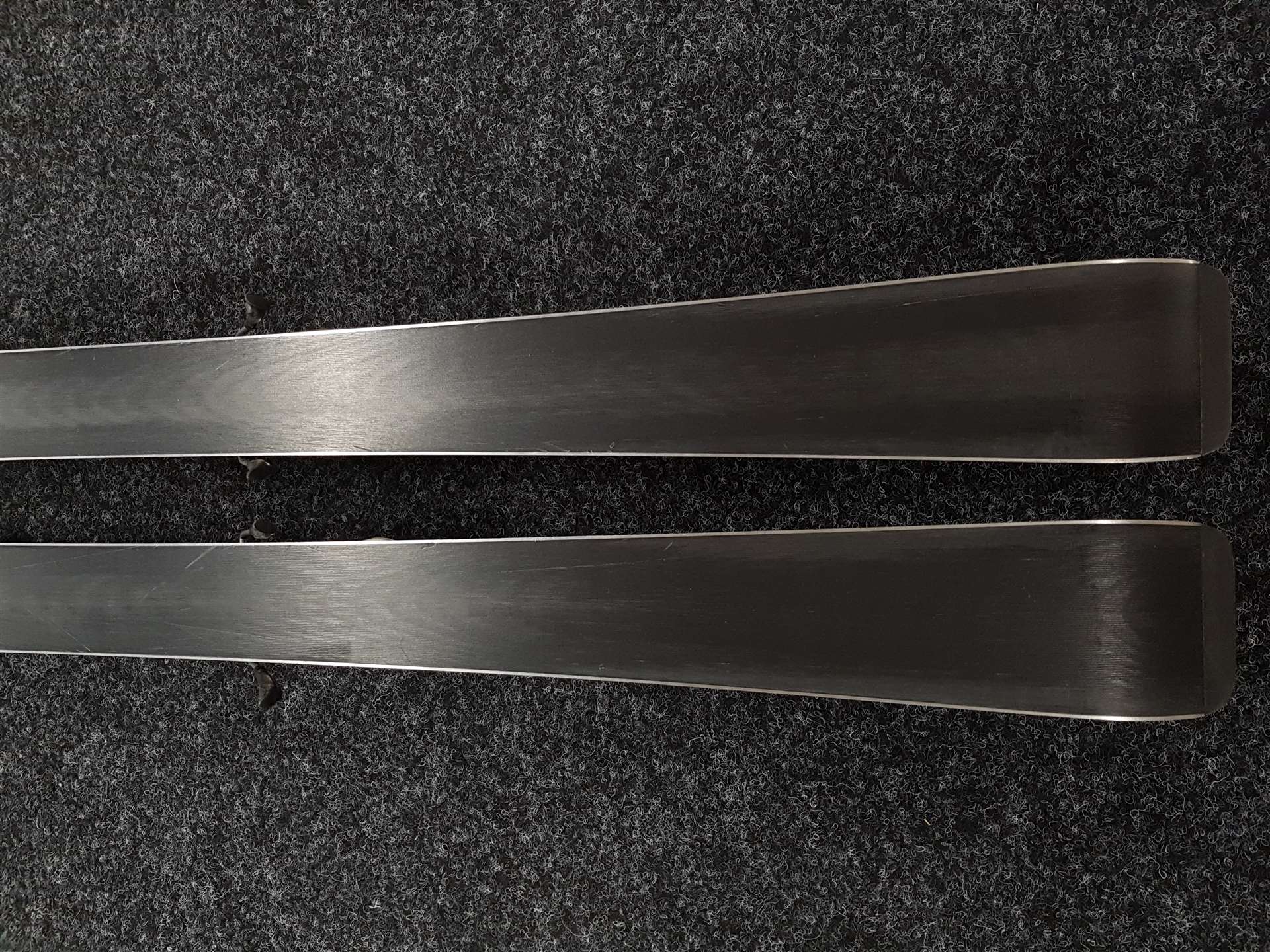 Použité lyže VOLKL Racetiger GS + viazanie Marker 4,5