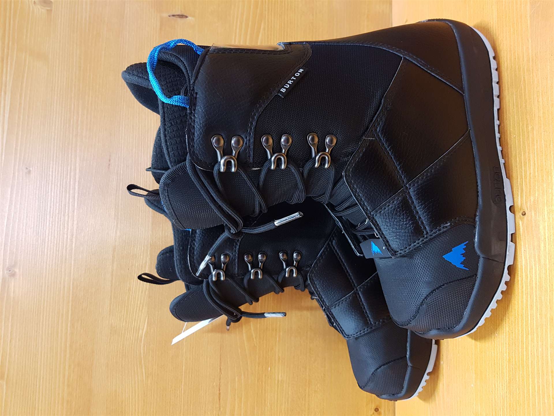 Použité snowboardové topánky BURTON Progression W