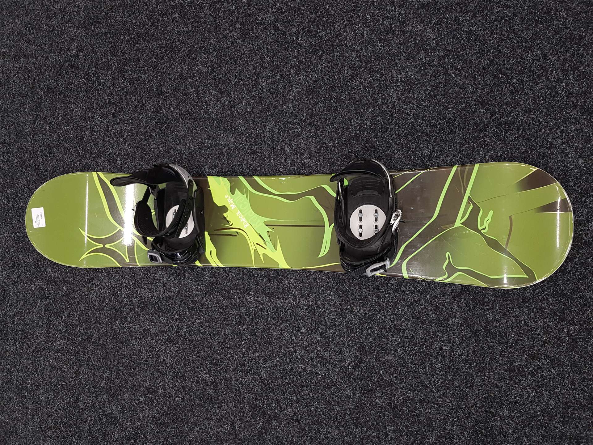 Použitý snowboard RADICAL Maple + viazanie  HC2 Fifty veľkosť M