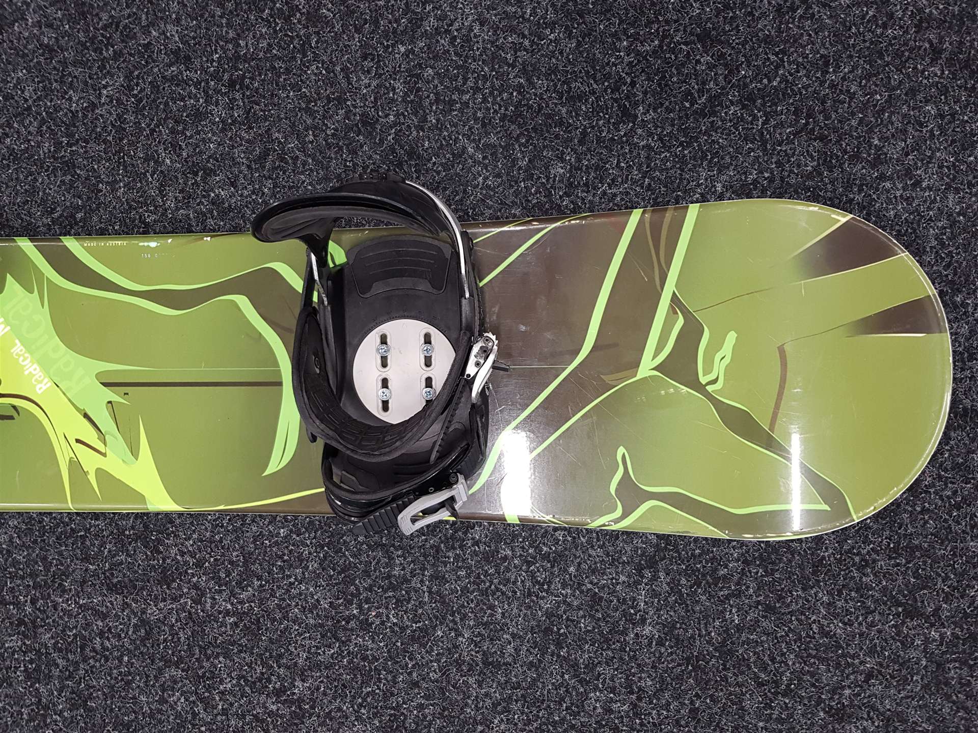 Použitý snowboard RADICAL Maple + viazanie  HC2 Fifty veľkosť M
