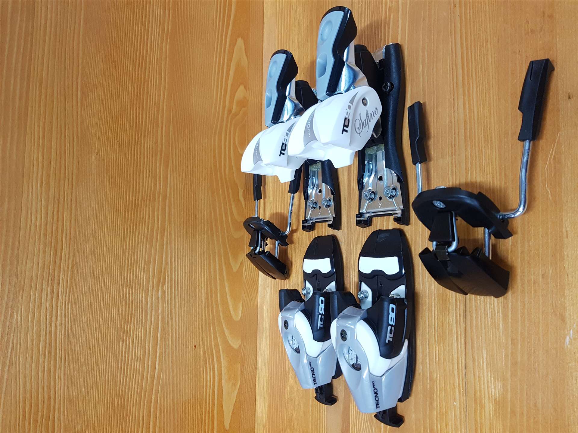 Použité viazanie Tecnopro TC 90 Safine (DIN 9)