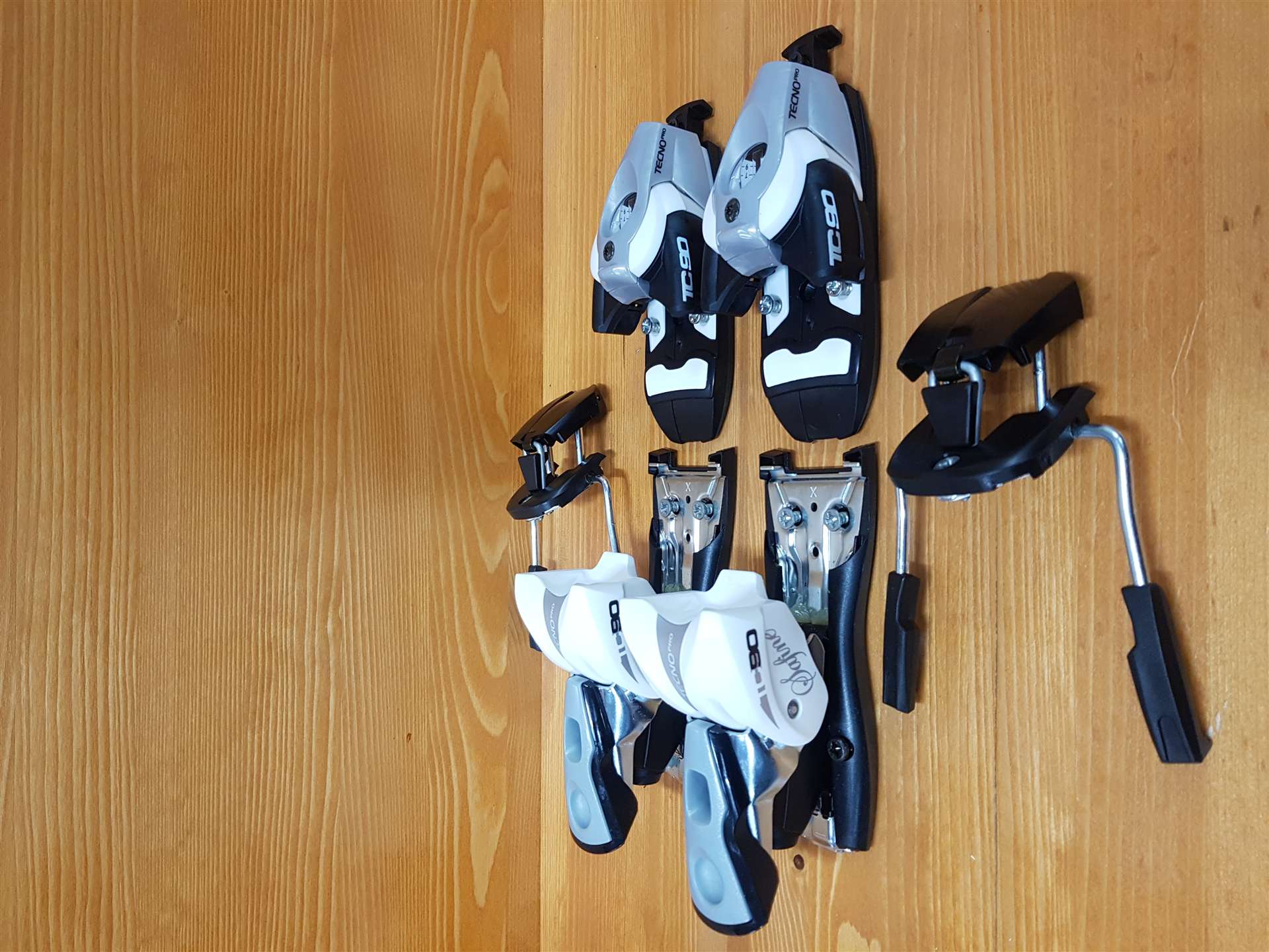 Použité viazanie Tecnopro TC 90 Safine (DIN 9)