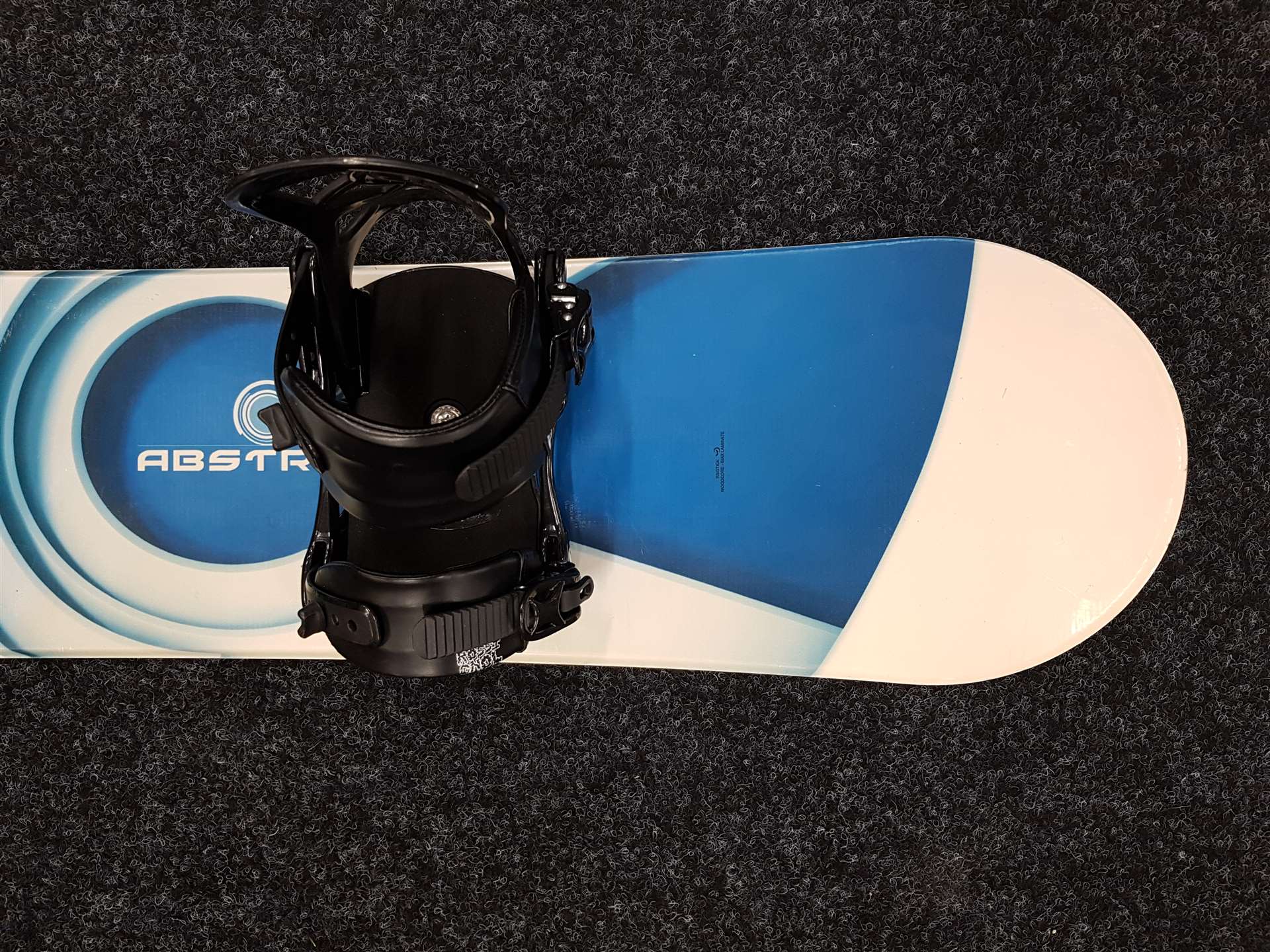 Použitý snowboard K2 Westige Abstract + viazanie Rossignol Rookie veľkosť S