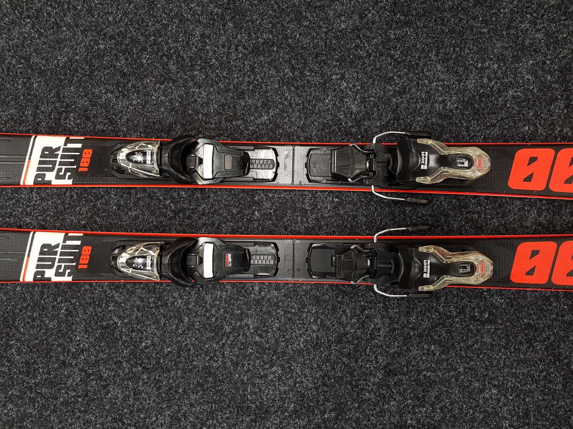 Použité lyže ROSSIGNOL Pursuit 100 + viazanie Look Xpress 10.0