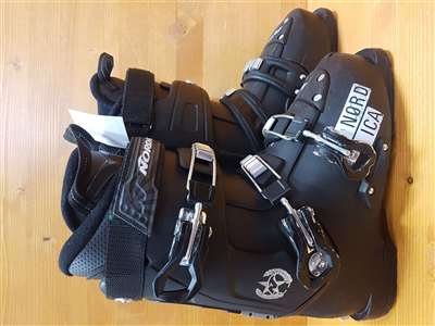 Použité lyžiarky NORDICA