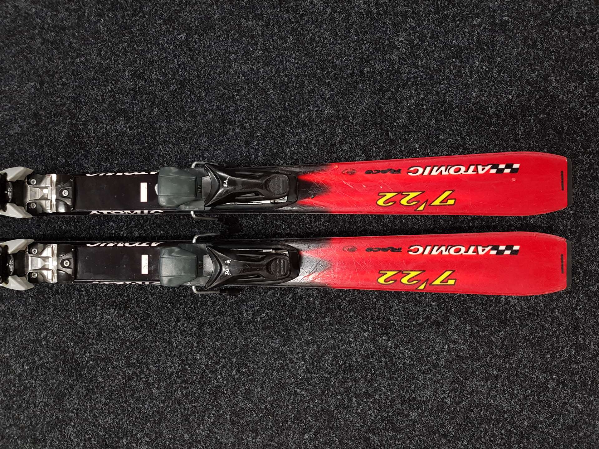 Použité lyže Atomic PRO race 7'22 + viazanie Marker M3