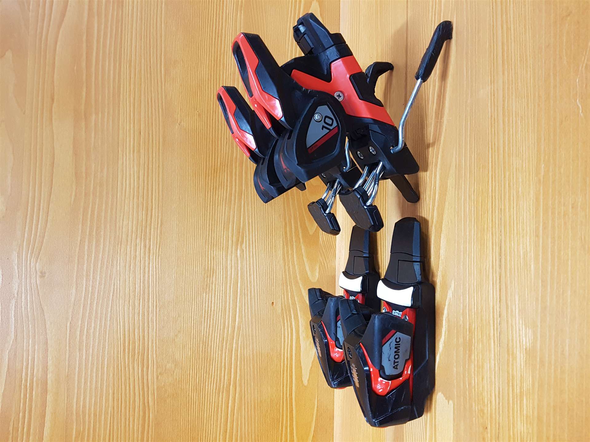 Použité viazanie Atomic FT 10 (10 DIN)