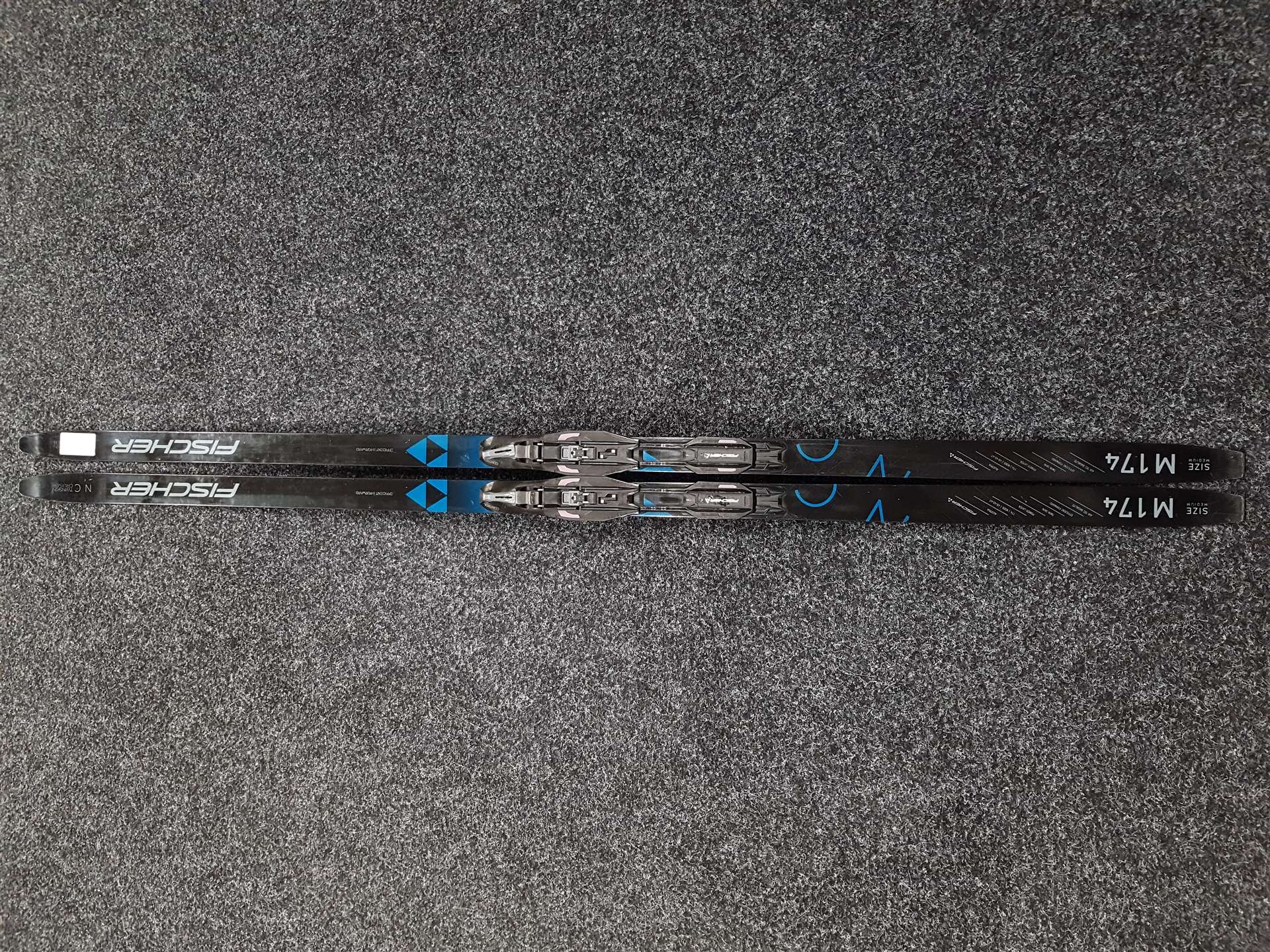Použité bežecké lyže Fischer NC Twinskin Cruiser + NNN viazanie Fischer