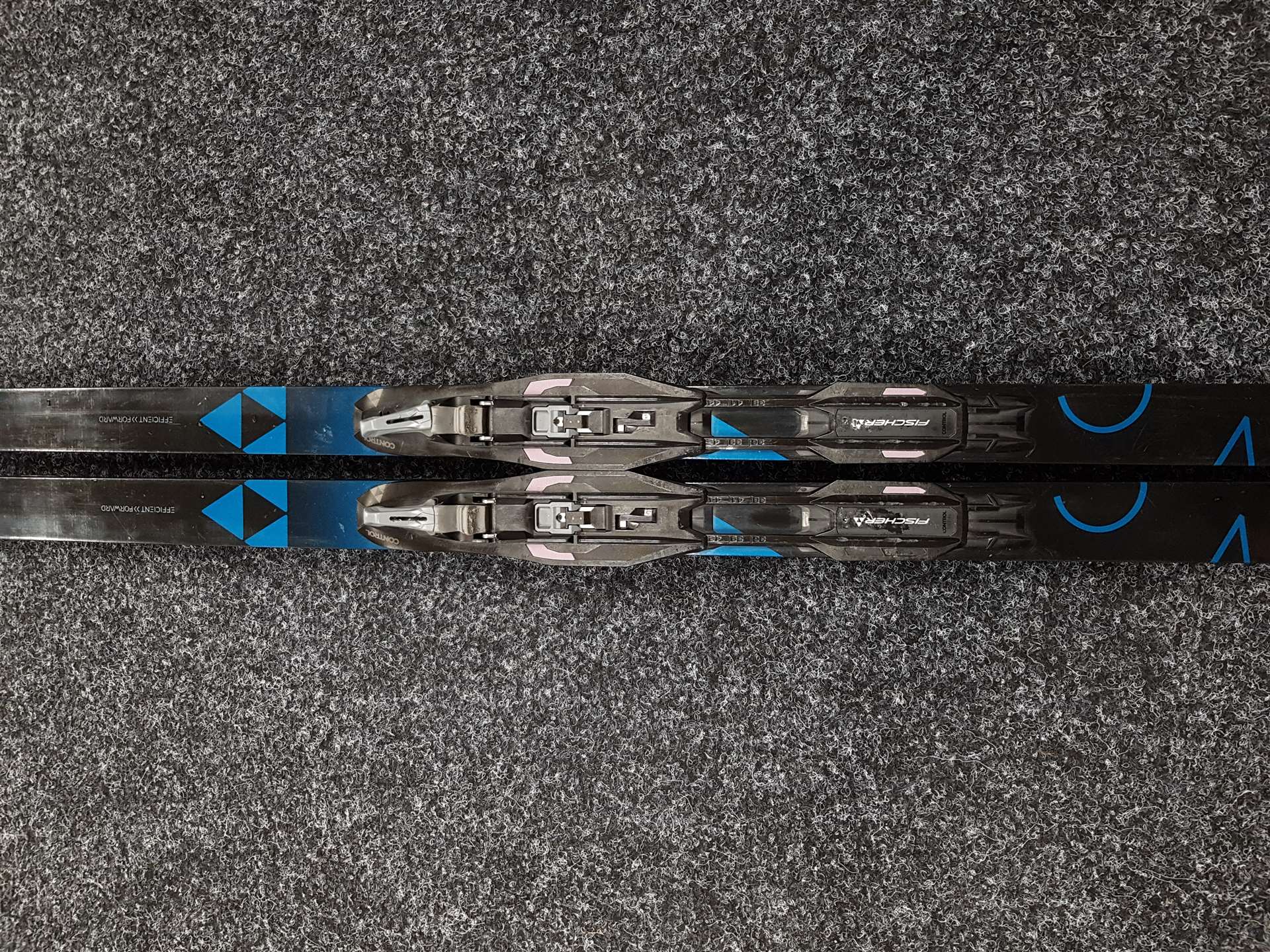 Použité bežecké lyže Fischer NC Twinskin Cruiser + NNN viazanie Fischer