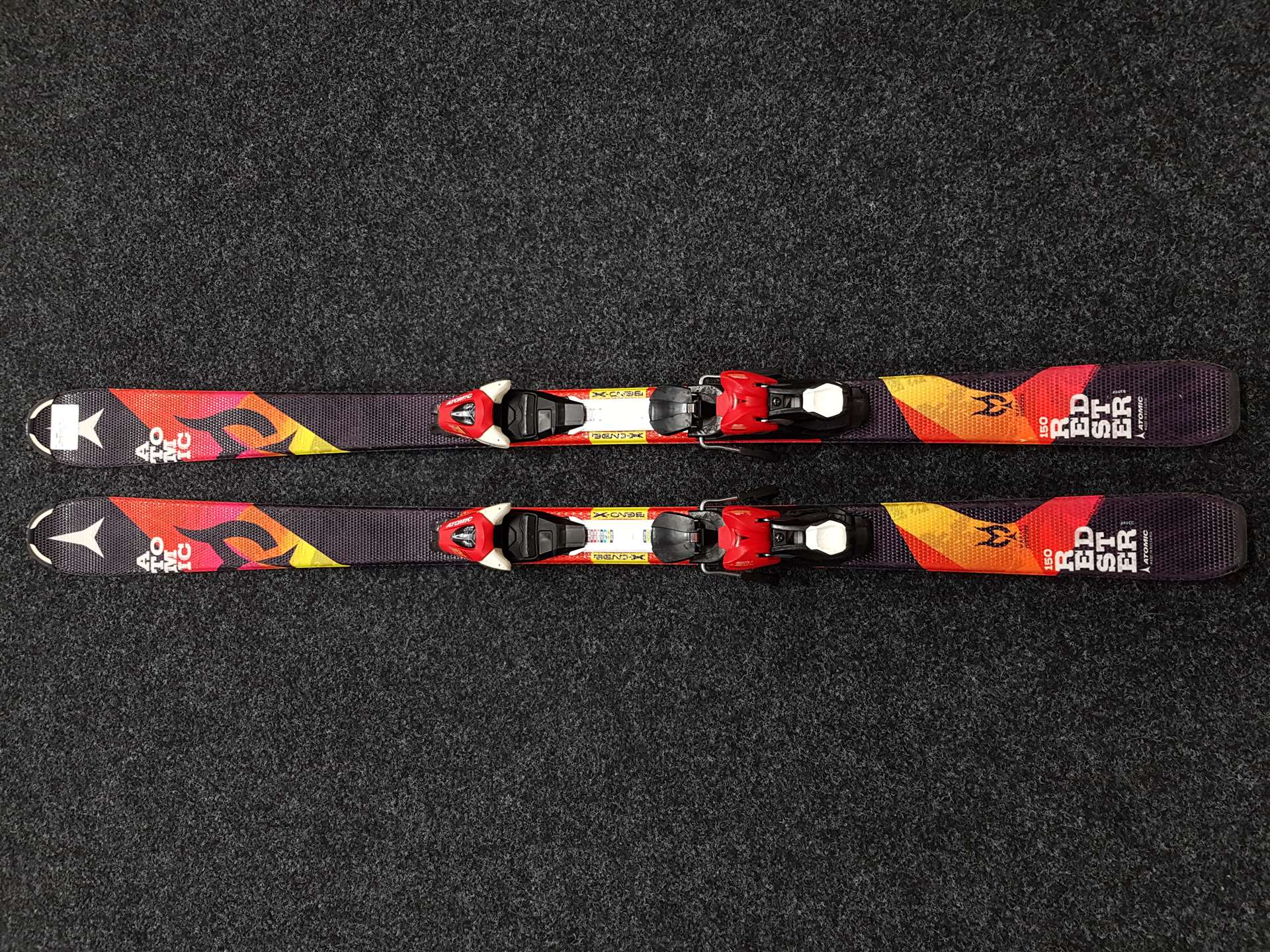 Použité lyže ATOMIC Redster Bend-X + viazanie Atomic XTE 7