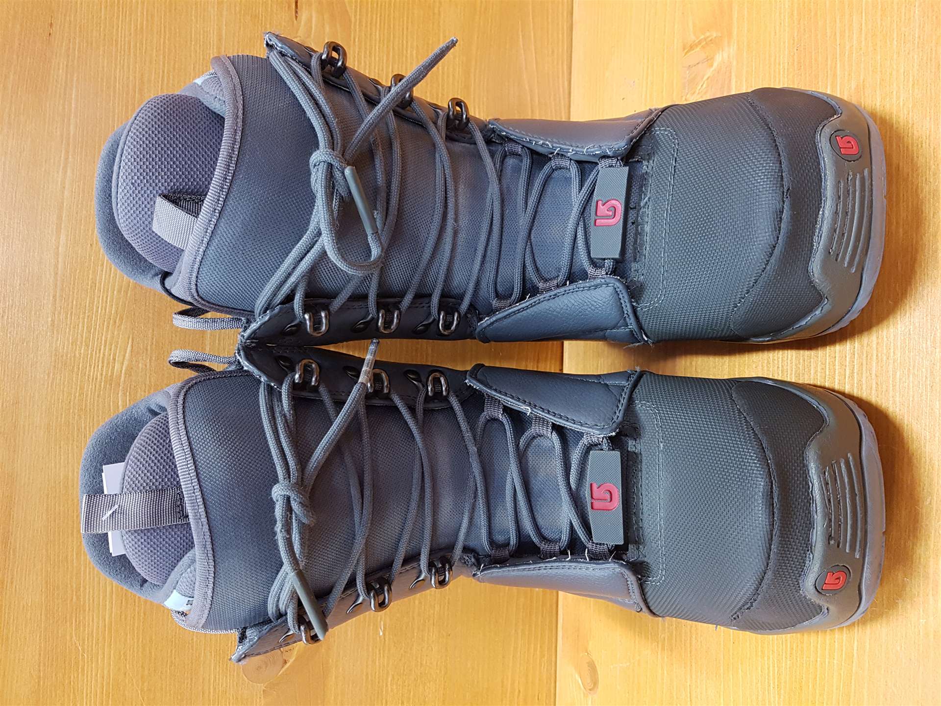 Použité snowboardové topánky BURTON Progression W