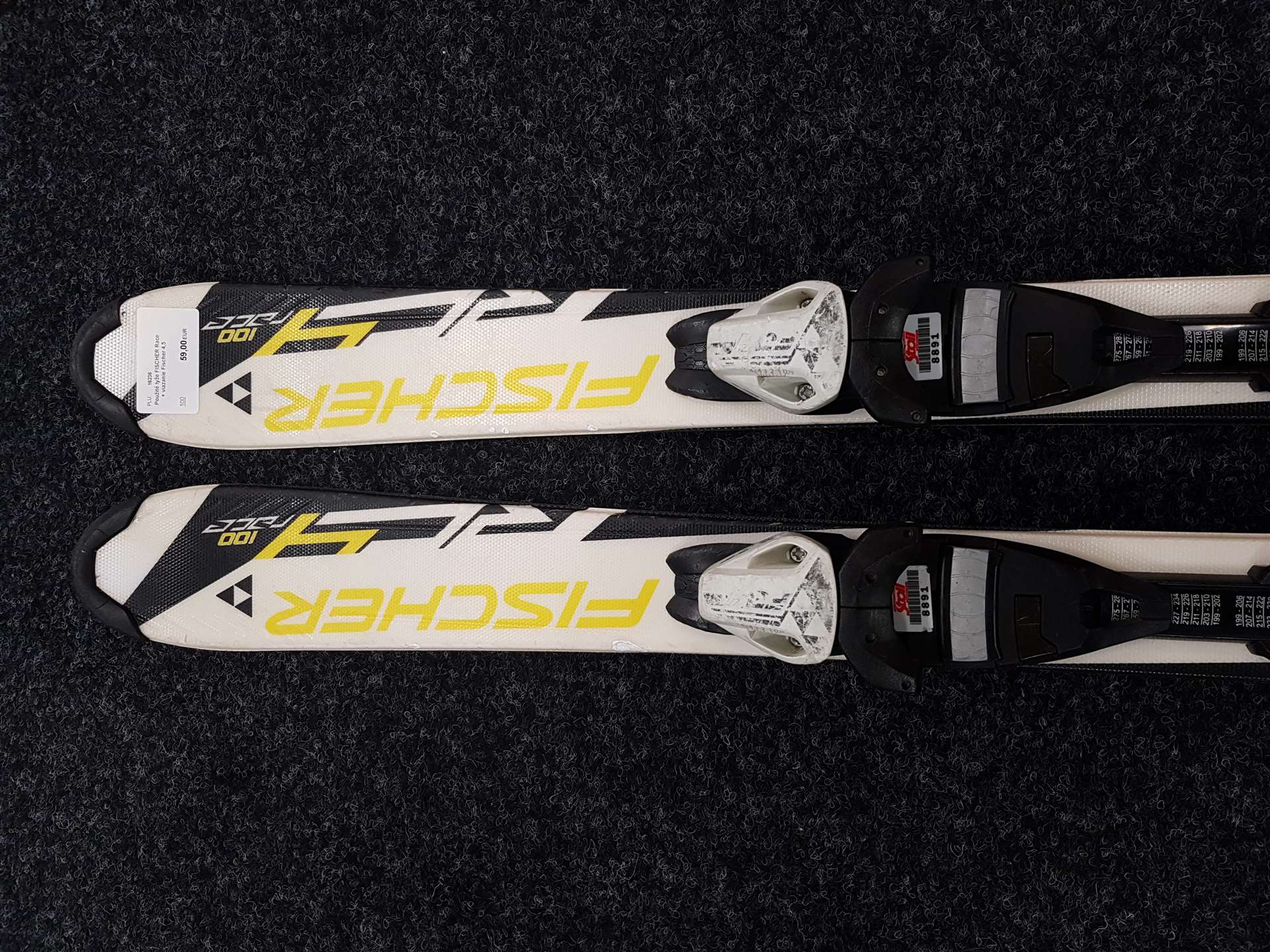 Použité lyže FISCHER Race + viazanie Fischer 4,5